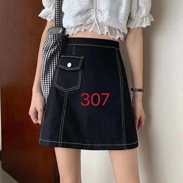 女装运动裤修身有个性充满青春活力