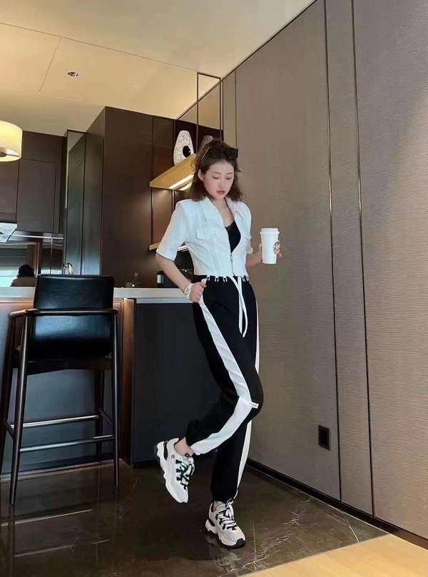 夏季新品女装天丝西装薄料休闲高腰显瘦运动时尚百搭束脚哈伦裤