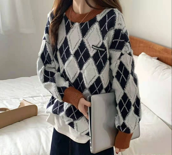 女士特价杂款套头保暖毛衣宽松加厚打底衣