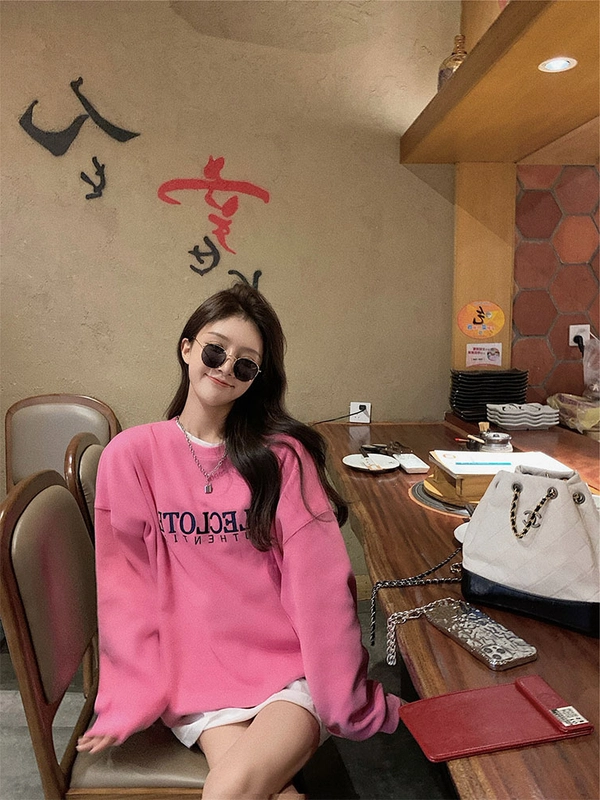 圆领卫衣女新款薄款宽松烫钻刺绣卫衣 不规则开叉地摊货源