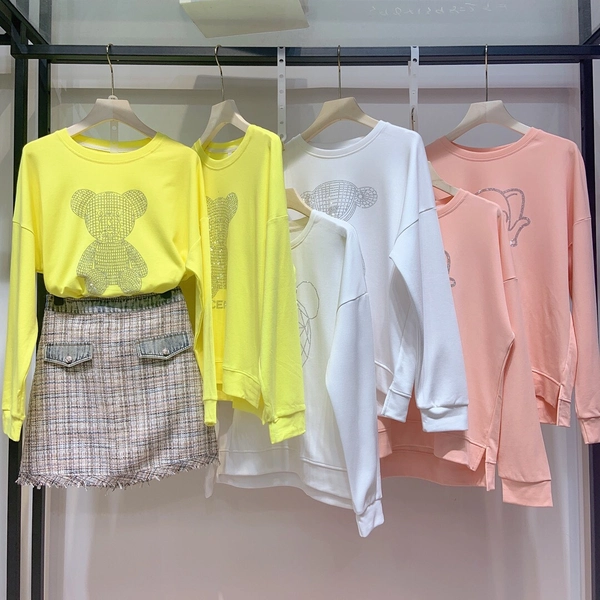 圆领卫衣女新款薄款宽松烫钻刺绣卫衣 不规则开叉地摊货源