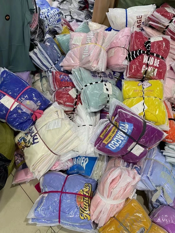 外贸尾货女装连帽卫衣韩版杂款宽松休闲套头卫衣地摊热销