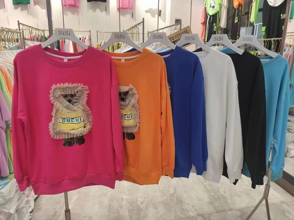 秋装新款拼接蕾丝花边上衣甜美减龄宽松卫衣赶集跑江湖