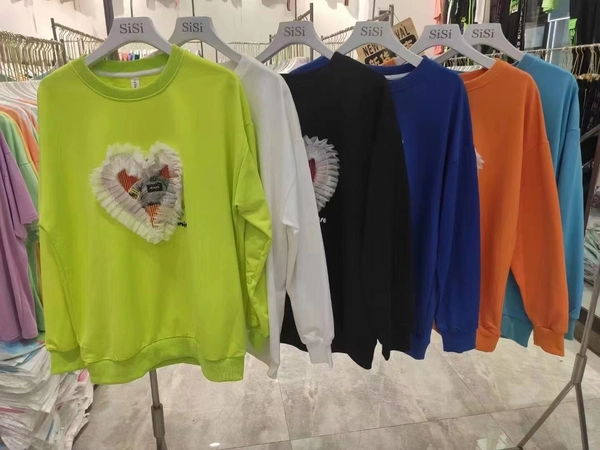 秋装新款拼接蕾丝花边上衣甜美减龄宽松卫衣赶集跑江湖