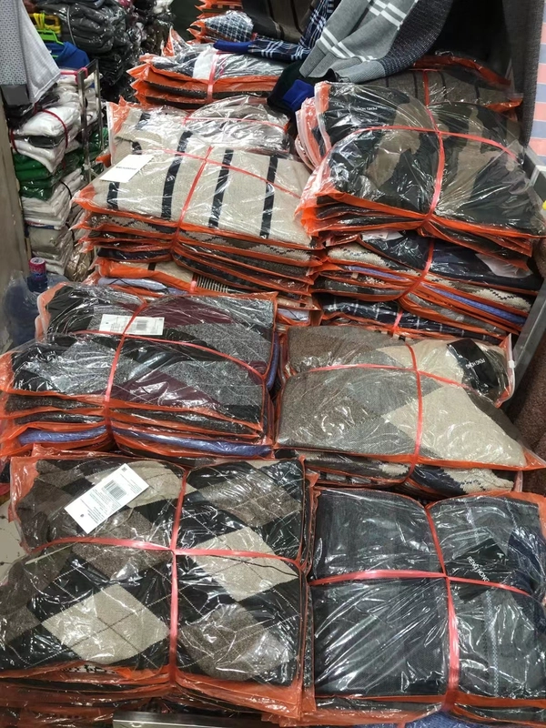 秋冬男装针织衫地摊杂款尾货男式中老年毛衣