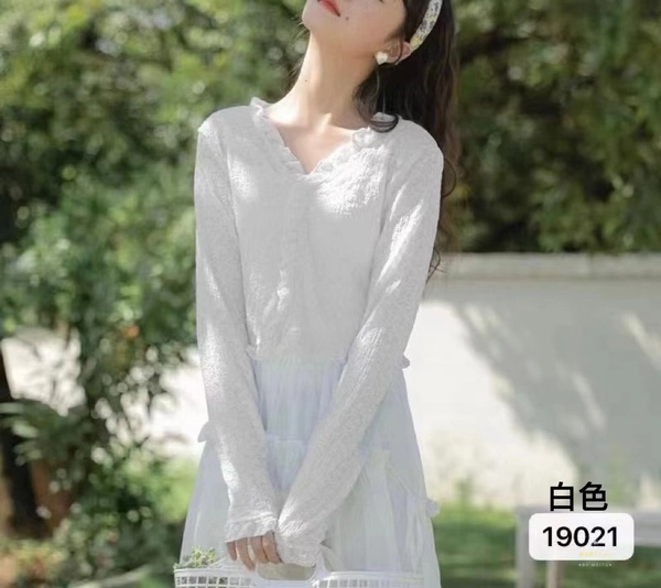 蕾丝面料新款甜美防晒衫百搭披肩上衣