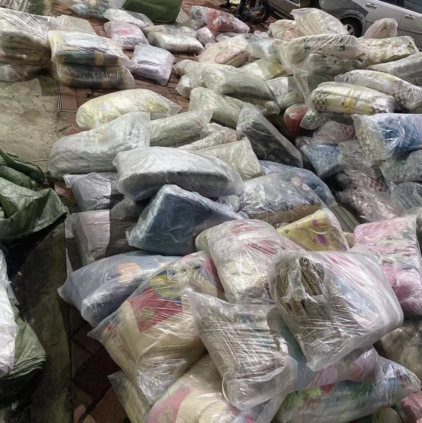 卡通提花绵羊绒毛衣外套宽松针织开衫外套