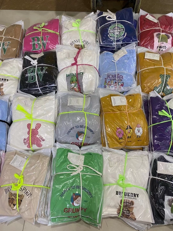 圆领长袖T恤宽松印花休闲女装便宜上衣地摊批发