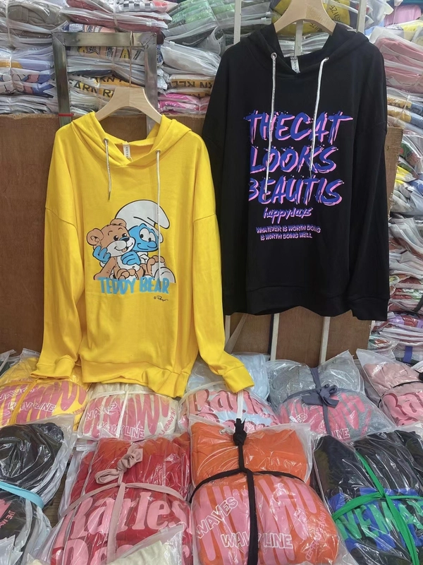 新款卫衣批发韩版大码男女同款BF大花型水墨画连帽卫衣地摊直播货源