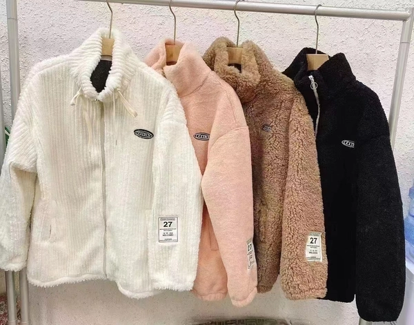 女装加绒加厚颗粒绒外套棉袄大码上衣冬装新款保暖开衫外套