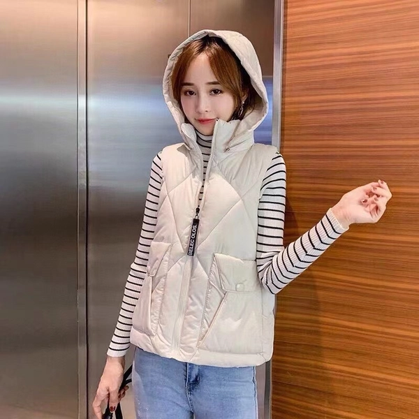 冬季韩版时尚棉马甲无袖秋冬外穿新款休闲短款连帽马甲外套