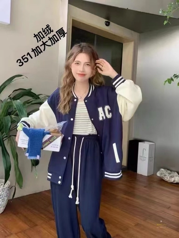 超柔加绒加厚学院风卫衣减龄宽松字母刺绣棒球服外套
