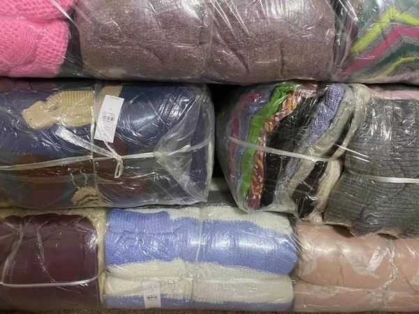 女装秋冬休闲毛衫百搭圆领毛衣