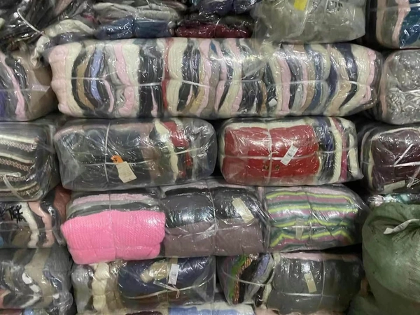 女装秋冬休闲毛衫百搭圆领毛衣