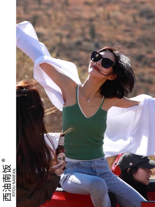 杂款针织衫混合杂款里面短袖背心吊带背心都有