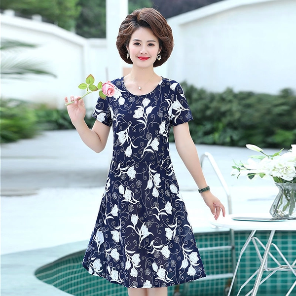 地摊好卖货源妈妈服装冰丝印花裙子中年女装夏装连衣裙