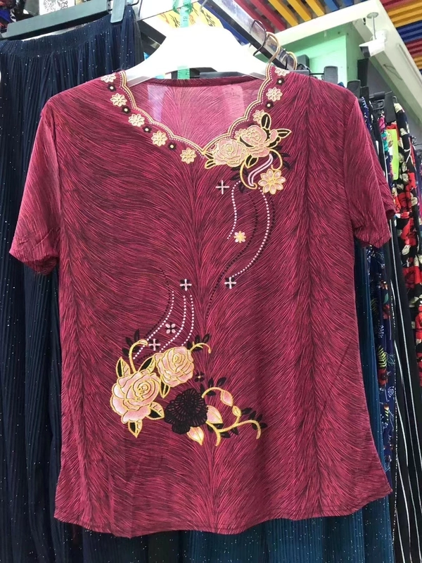 妈妈烫金T恤夏装中老年女装地摊衣服奶奶圆领短袖上衣赶集货源