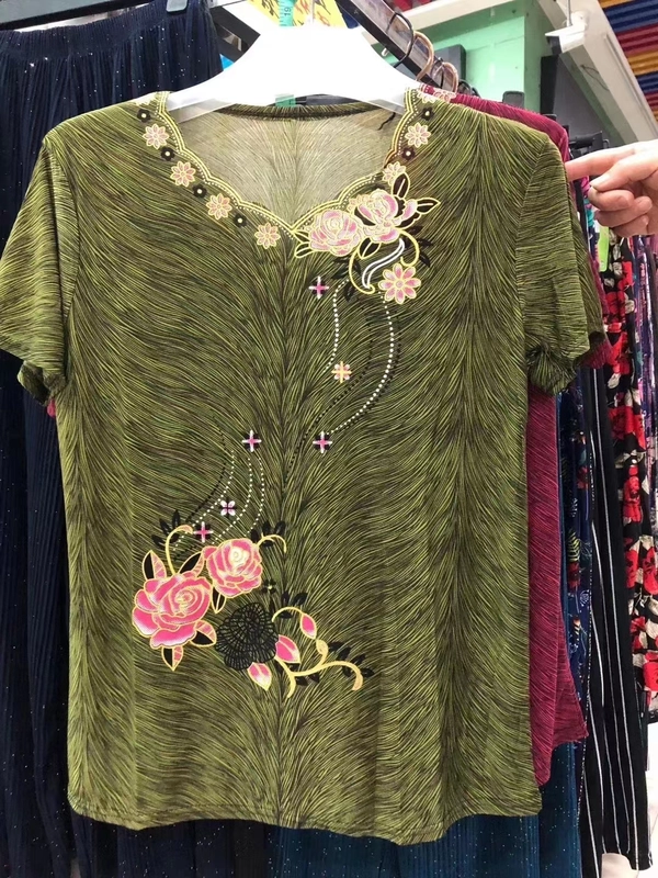 妈妈烫金T恤夏装中老年女装地摊衣服奶奶圆领短袖上衣赶集货源
