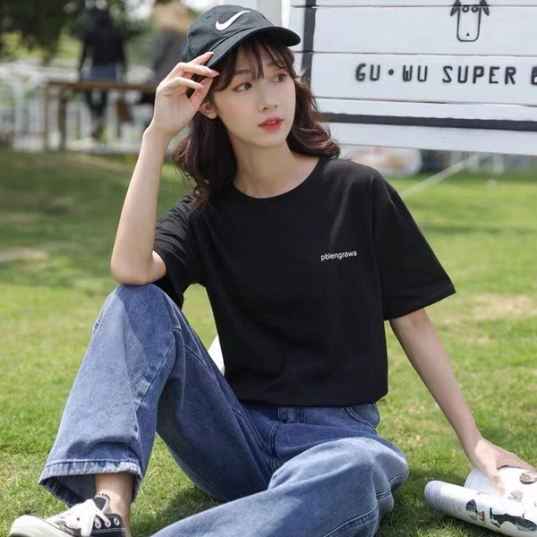 韩版女装刺绣短袖T恤衫夏季新款圆领上衣