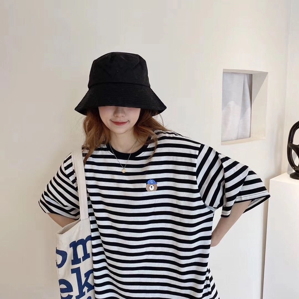 时尚大版型女装圆领T恤衫宽松中袖条纹t恤