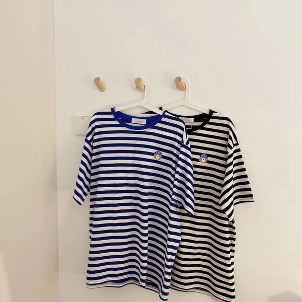 时尚大版型女装圆领T恤衫宽松中袖条纹t恤