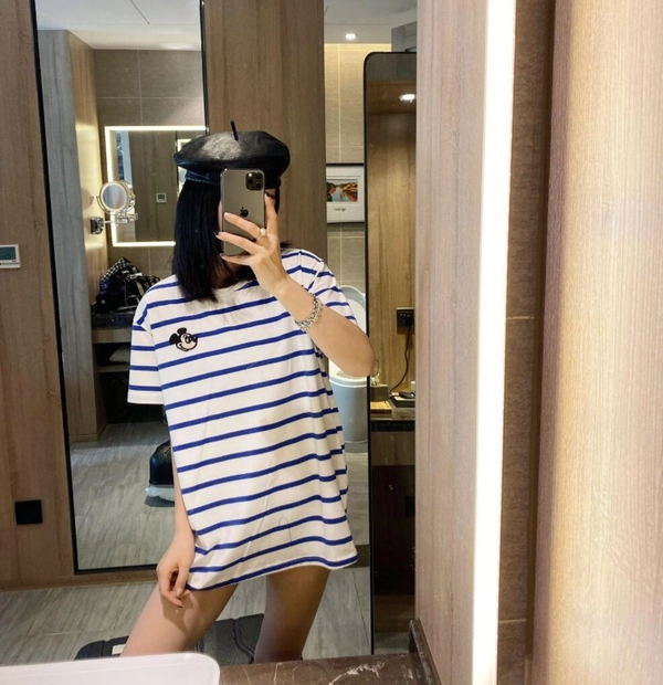 时尚大版型女装圆领T恤衫宽松中袖条纹t恤