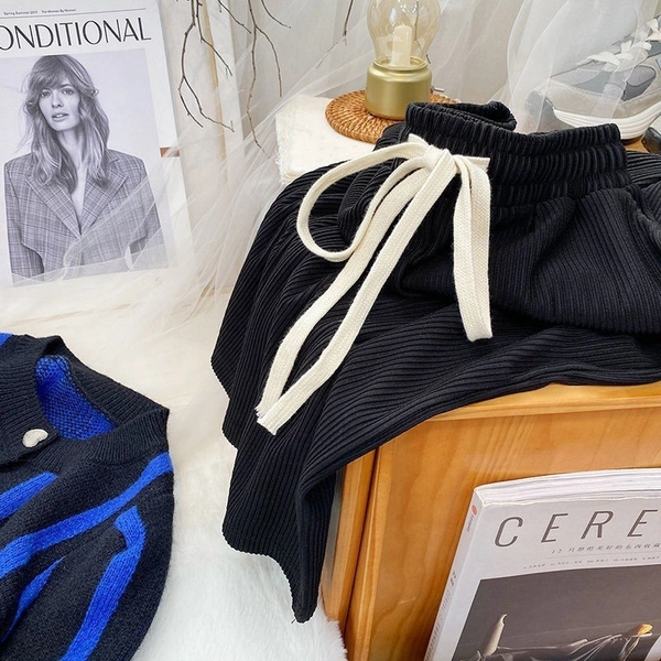 女装蛇骨纹奶油裤松紧腰垂感直筒显瘦休闲阔腿裤