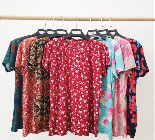 地摊货源大码中老年妈妈装夏装短袖美人条上衣奶奶衣服