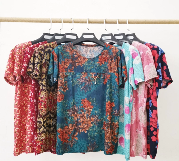 地摊货源大码中老年妈妈装夏装短袖美人条上衣奶奶衣服