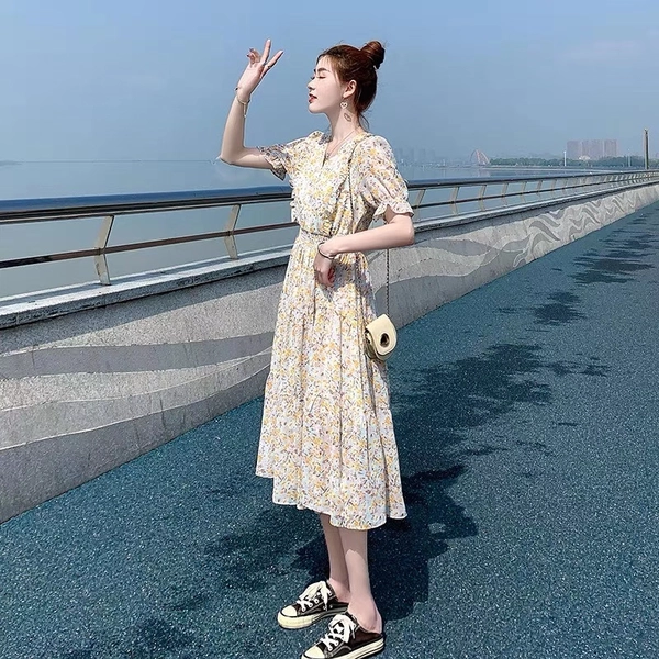 女装短袖碎花连衣裙夏季新款地摊直播款