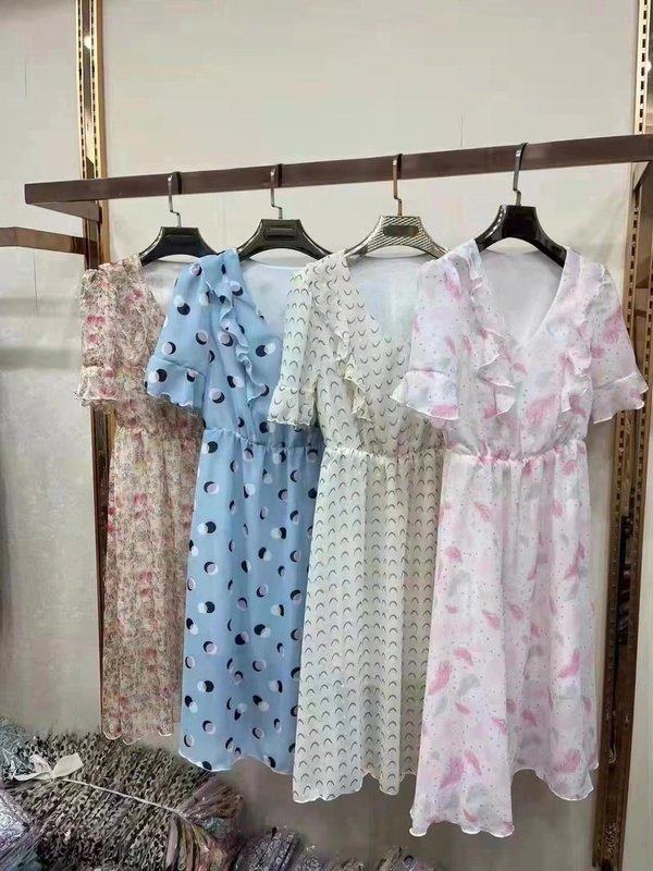 女装短袖碎花连衣裙夏季新款地摊直播款