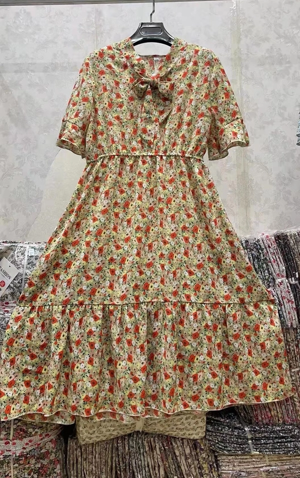 女装短袖碎花连衣裙夏季新款地摊直播款