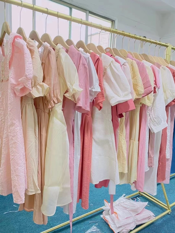 时尚女装连衣裙直播货源摆地摊好货裙子