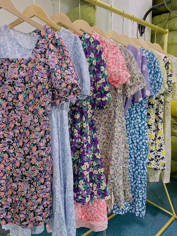 时尚女装连衣裙直播货源摆地摊好货裙子