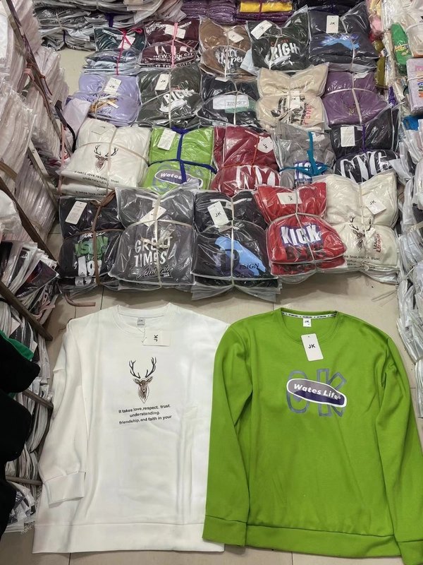 男式卫衣套头圆领薄款上衣地摊货源批发赶集